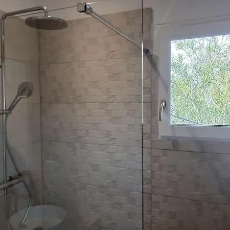 Santa Giulia Superbe 8 Personnes 150m Holiday home