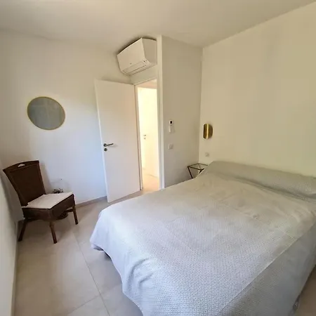 Santa Giulia Superbe 8 Personnes 150m Holiday home *