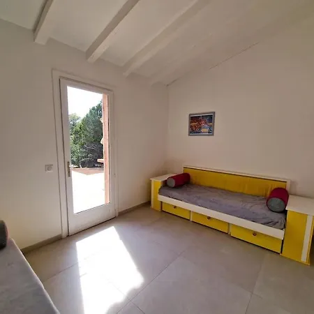 Santa Giulia Superbe 8 Personnes 150m Holiday home *